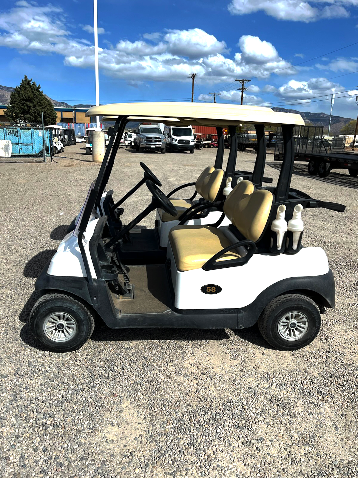 Club CarPrecedentElectricWhite