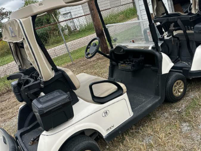 2022 EZGO RXV